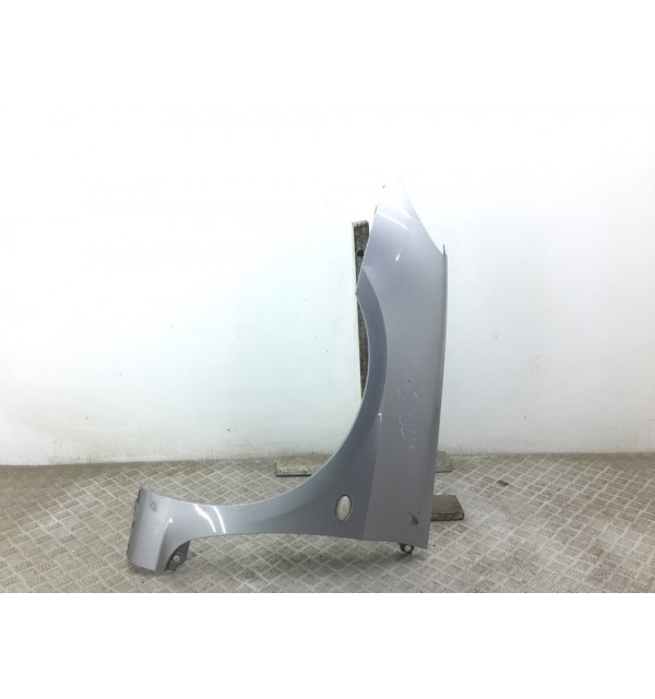 Крыло переднее левое бу для Peugeot 307  2.0 i,  2005 г.