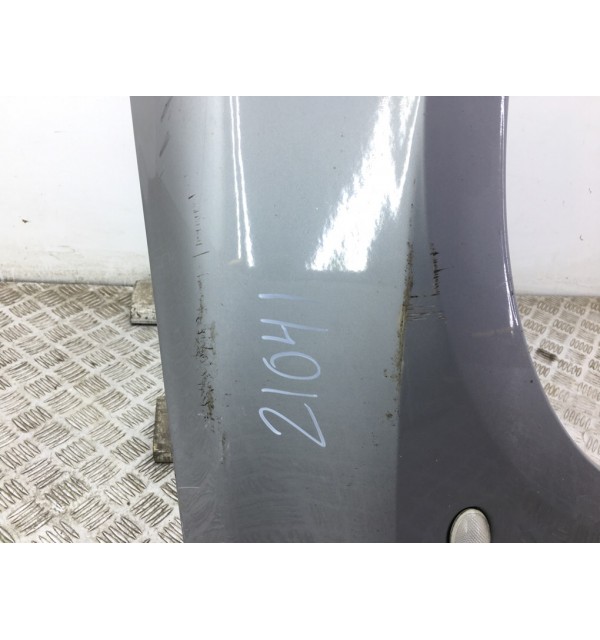 Крыло переднее правое бу для Peugeot 307  2.0 i,  2005 г.