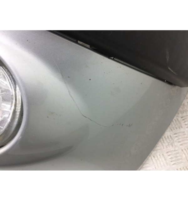 Бампер передний бу для Peugeot 1007  1.6 i,  2006 г.