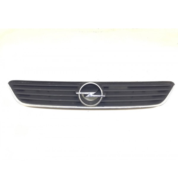 Решетка радиатора бу для Opel Astra G 1.6 i,  2003 г.
