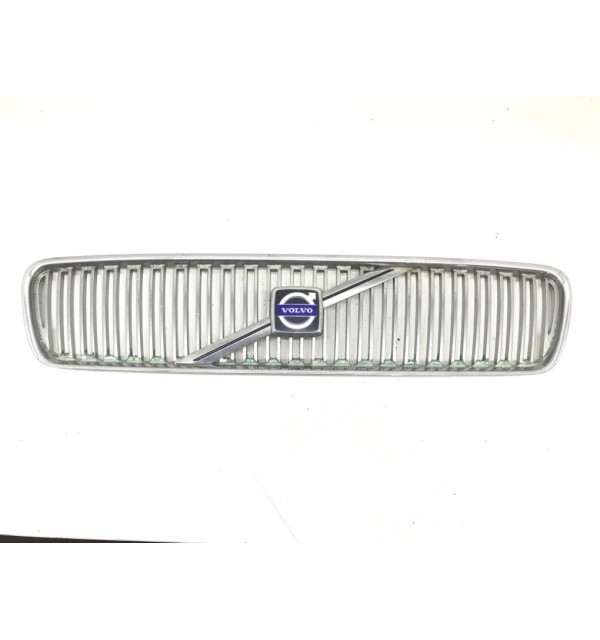 Решетка радиатора бу для Volvo S40  1.6 i,  2006 г.