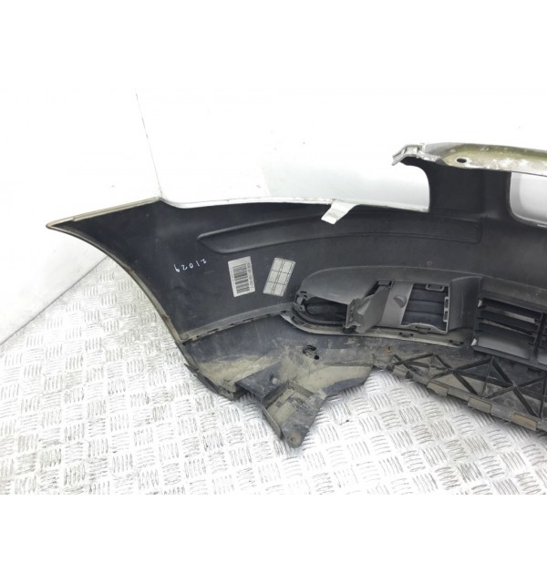 Бампер передний бу для Volvo S40  1.6 i,  2006 г.
