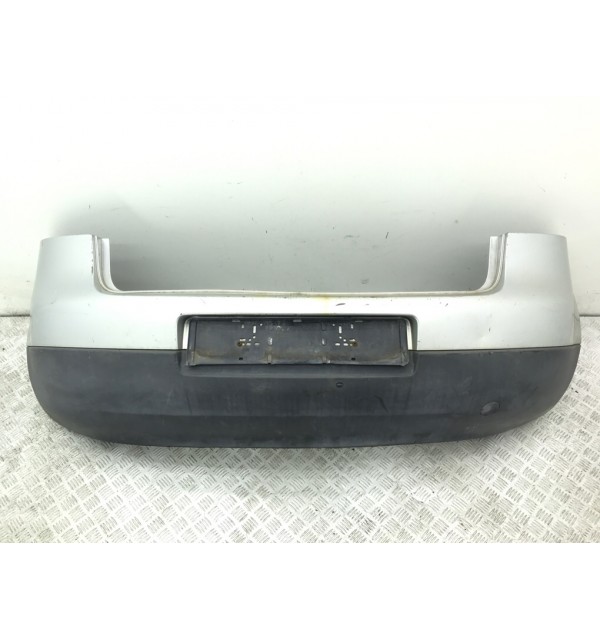 Бампер задний бу для Volkswagen Golf 5 1.6 i,  2005 г.