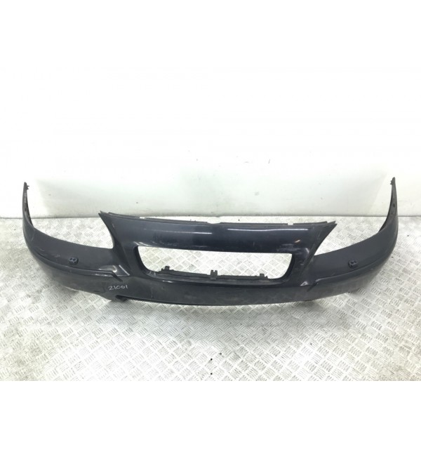 Бампер передний бу для Volvo V70  2.4 i,  2005 г.