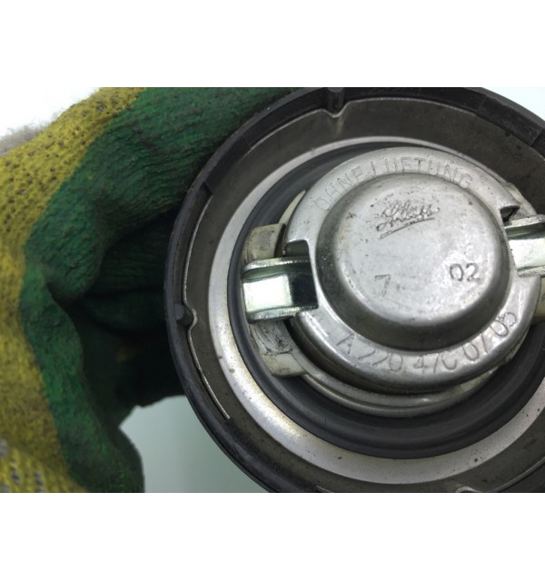 Пробка топливного бака бу для Mercedes C W203 3.2 i,  2003 г.