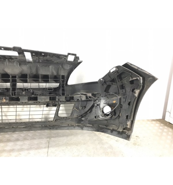 Бампер передний бу для Renault Scenic 3 1.9 DCi,  2010 г.