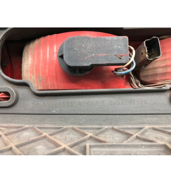 Фонарь задний правый бу для Opel Vivaro  2.0 CDTi,  2009 г.