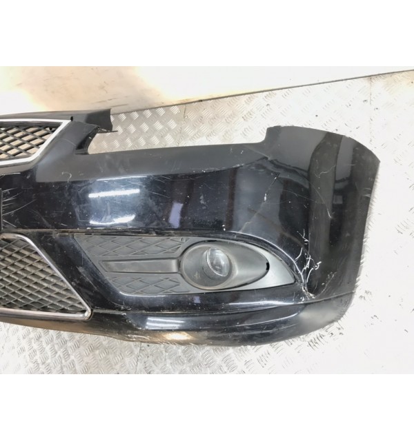 Бампер передний бу для Ford Focus 2 2.0 i,  2007 г.