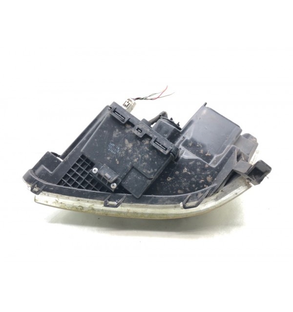 Фара правая бу для Toyota Avensis  2.0 TD,  2004 г.