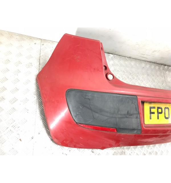 Бампер задний бу для Mitsubishi Colt  1.1 i,  2005 г.
