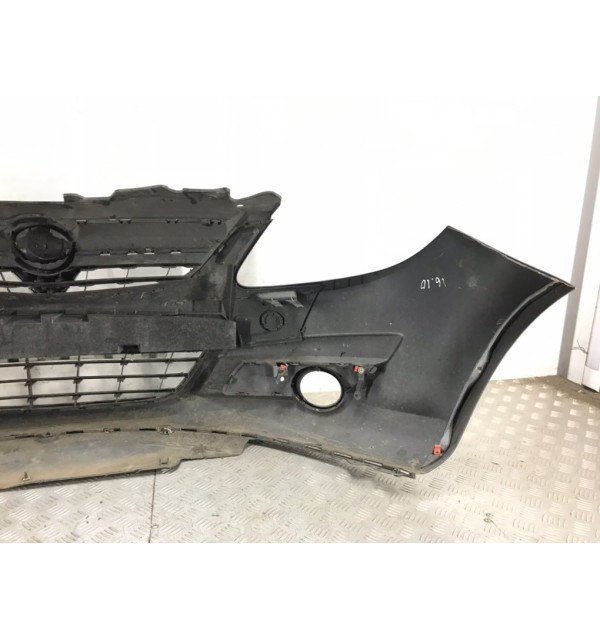 Бампер передний бу для Opel Corsa D 1.4 i,  2007 г.