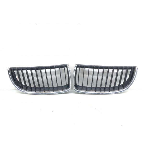 Решетка радиатора бу для BMW 3 E90/E91/E92/E93 2.0 TD,  2008 г.