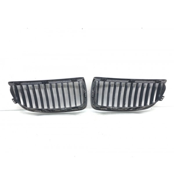 Решетка радиатора бу для BMW 3 E90/E91/E92/E93 2.0 TD,  2008 г.