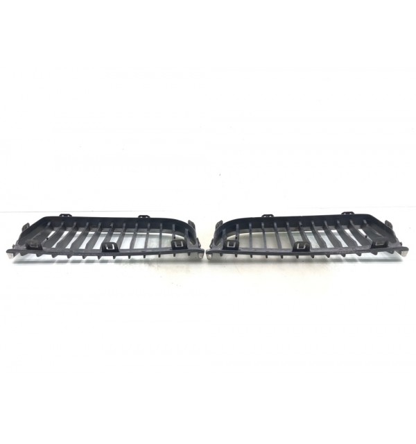Решетка радиатора бу для BMW 3 E90/E91/E92/E93 2.0 TD,  2008 г.