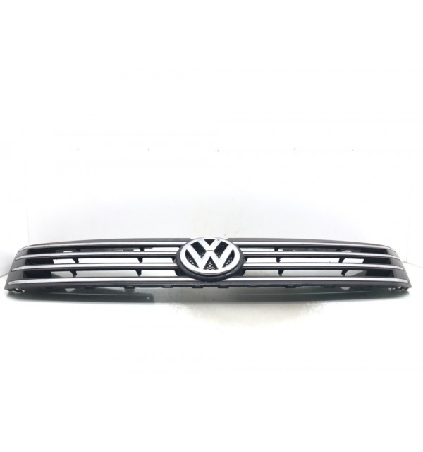 Решетка радиатора бу для Volkswagen Passat B7 2.0 TDi,  2012 г.