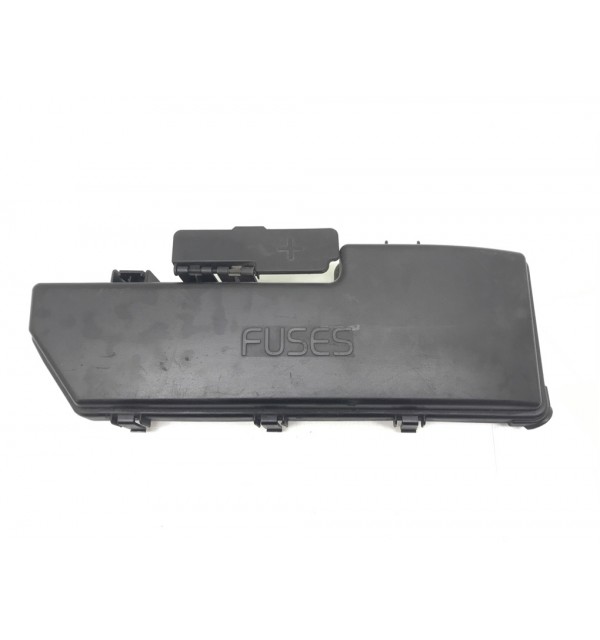 Крышка блока предохранителей бу для Volvo S80  2.4 Ti,  2001 г.