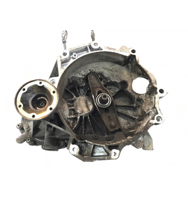 КПП механическая (МКПП) бу для Volkswagen Golf 5 1.6 i,  2004 г.
