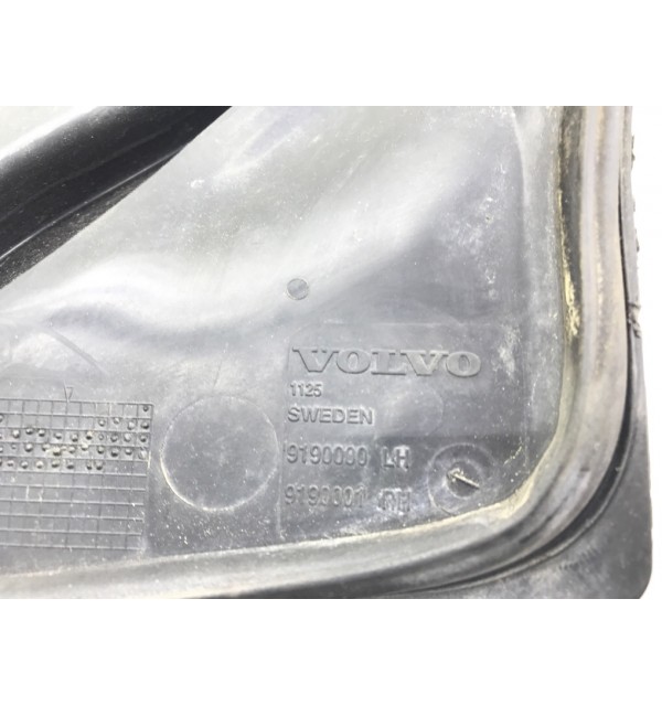 Дождевик бу для Volvo S60  2.4 i,  2003 г.