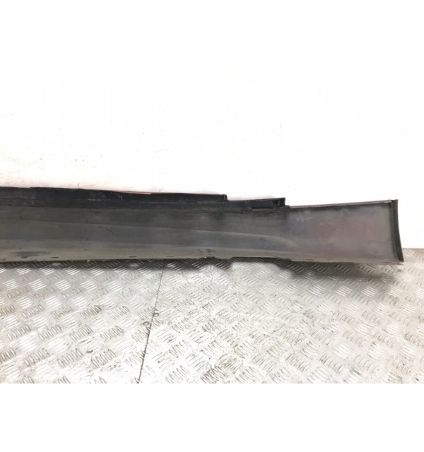 Накладка на порог бу для BMW 1 E87/E81/E82/E88 2.0 TD,  2010 г.