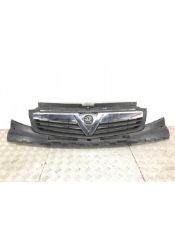 Решетка радиатора бу для Opel Vivaro  2.0 CDTi,  2009 г.