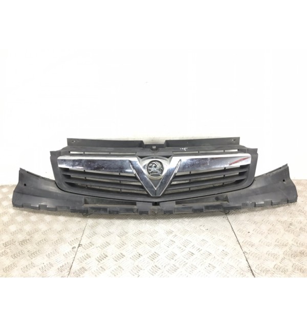 Решетка радиатора бу для Opel Vivaro  2.0 CDTi,  2009 г.