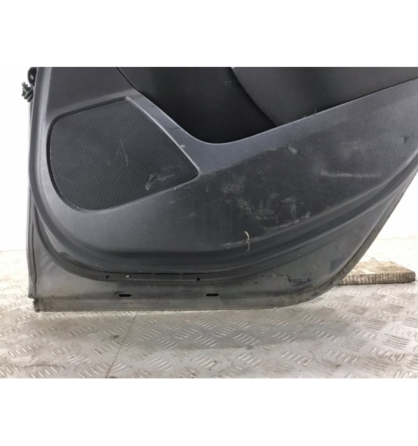Дверь задняя правая бу для Opel Astra J 1.3 CDTi,  2011 г.