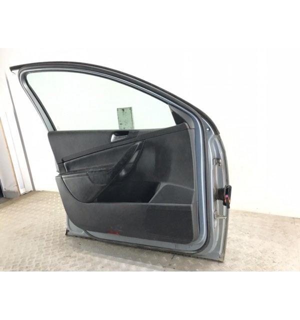 Дверь передняя левая бу для Volkswagen Passat B6 2.0 TDi,  2010 г.