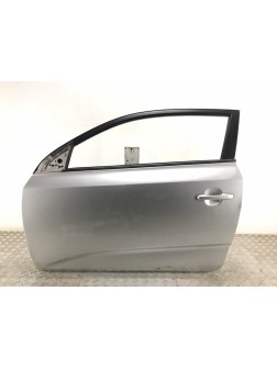 Дверь передняя левая бу для Kia Ceed  1.6 CRDi,  2010 г.