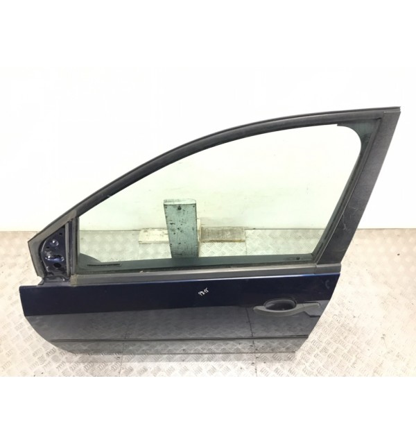 Дверь передняя левая бу для Ford Fiesta 5 1.3 i,  2005 г.