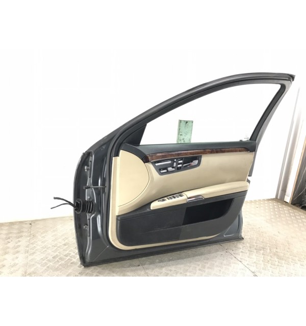 Дверь передняя правая бу для Mercedes S W221 3.0 CDI,  2007 г.