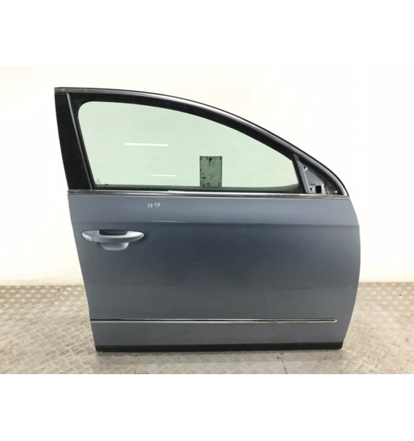 Дверь передняя правая бу для Volkswagen Passat B6 2.0 TDi,  2010 г.