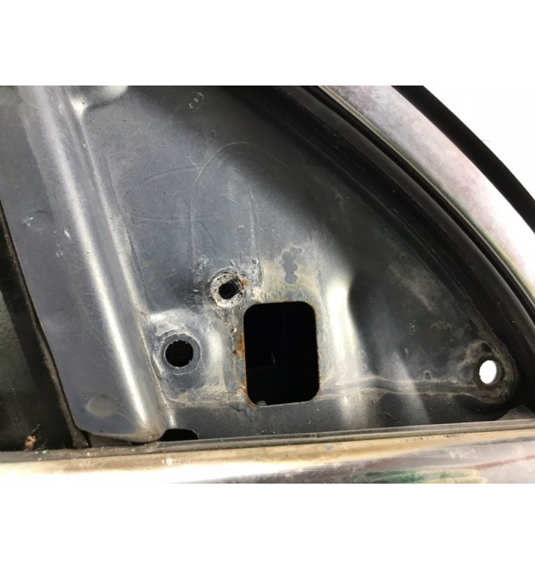 Дверь передняя правая бу для Volkswagen Passat B6 2.0 TDi,  2010 г.