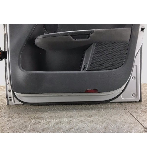 Дверь передняя правая бу для Volkswagen Golf Plus  1.9 TDi,  2008 г.