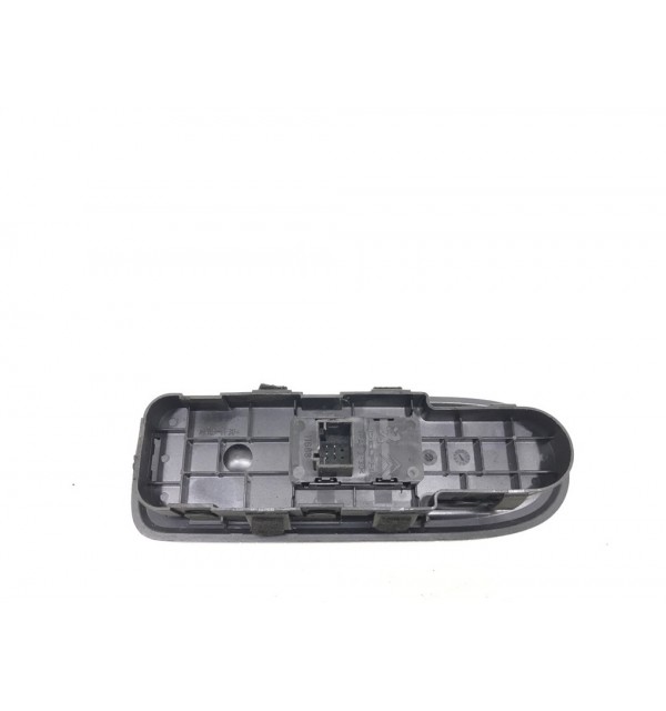 Кнопка стеклоподъемника бу для Peugeot 308 T7 1.6 HDi,  2011 г.