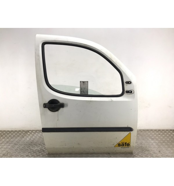 Дверь передняя правая бу для Fiat Doblo  1.9 D,  2005 г.