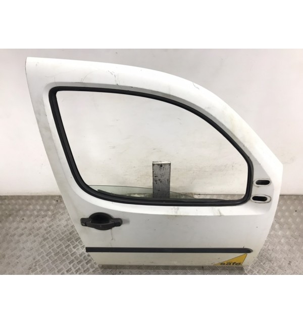 Дверь передняя правая бу для Fiat Doblo  1.9 D,  2005 г.