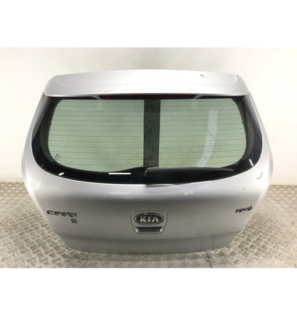 Крышка багажника бу для Kia Ceed  1.6 CRDi,  2010 г.