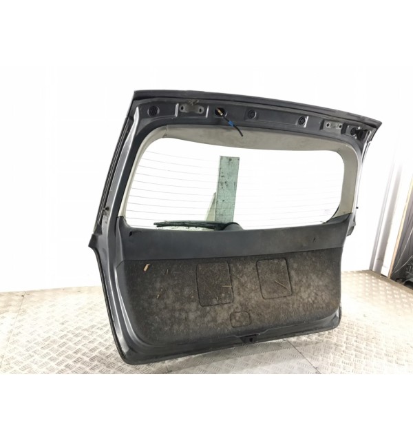 Крышка багажника бу для Toyota Avensis  2.0 TD,  2004 г.
