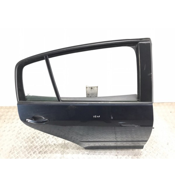 Дверь задняя правая бу для Volkswagen Golf Plus  1.6 i,  2007 г.