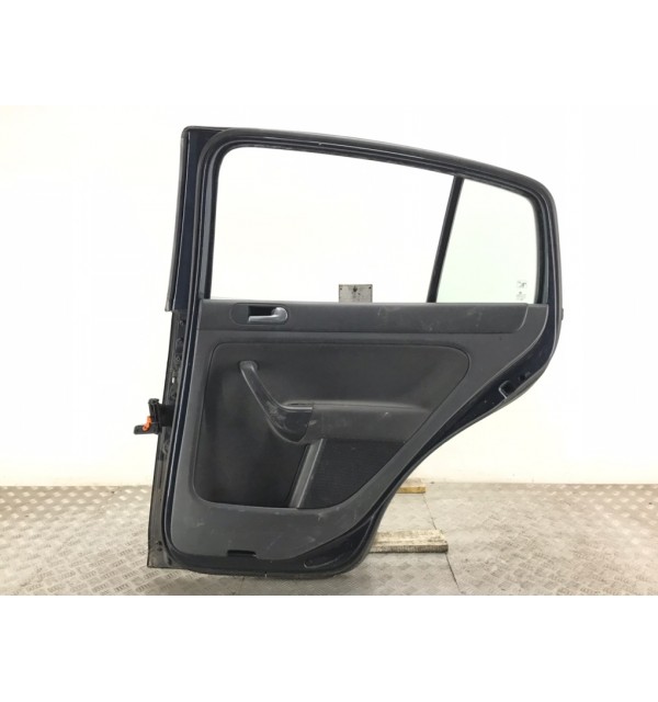 Дверь задняя правая бу для Volkswagen Golf Plus  1.6 i,  2007 г.
