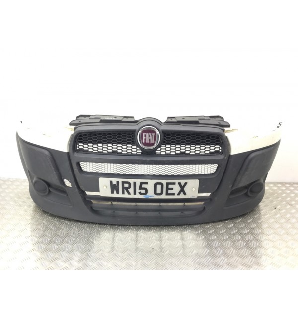 Бампер передний бу для Fiat Doblo  1.3 JTD,  2015 г.