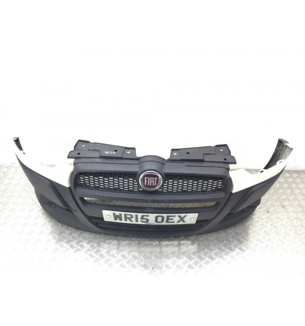Бампер передний бу для Fiat Doblo  1.3 JTD,  2015 г.