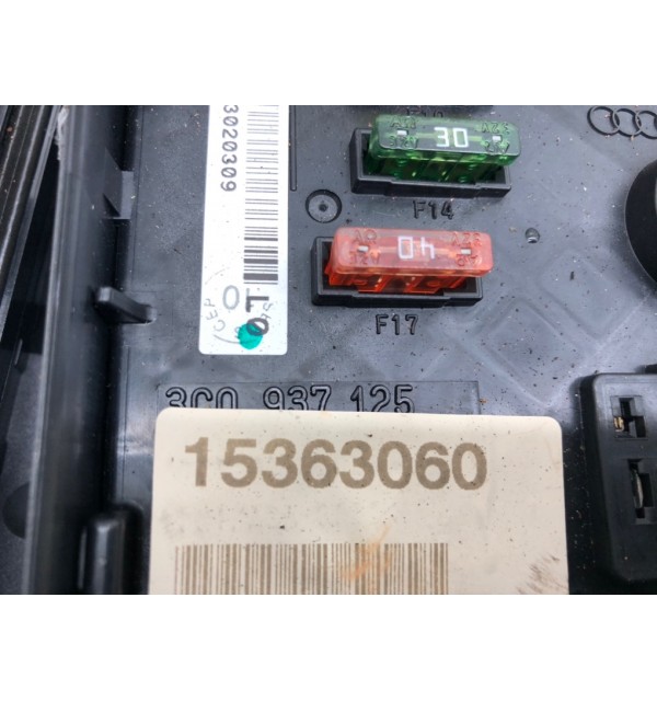 Блок предохранителей бу для Volkswagen Passat B6 2.0 TDi,  2009 г.