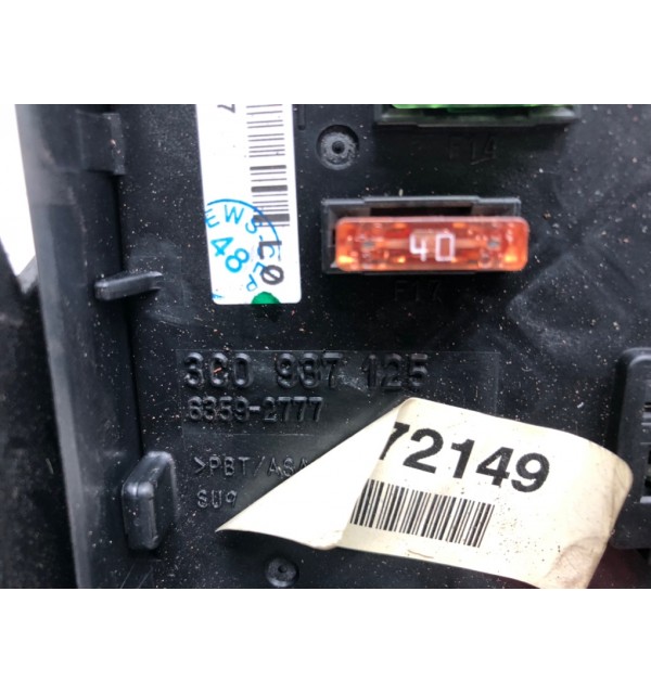 Блок предохранителей бу для Volkswagen Passat B6 1.9 TDi,  2007 г.