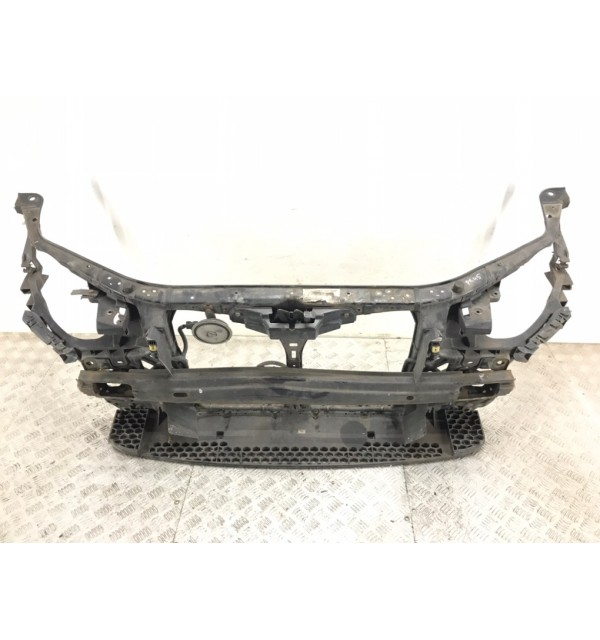 Панель передняя (телевизор) бу для Kia Ceed  1.6 CRDi,  2010 г.