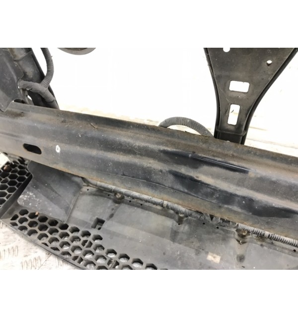 Панель передняя (телевизор) бу для Kia Ceed  1.6 CRDi,  2010 г.