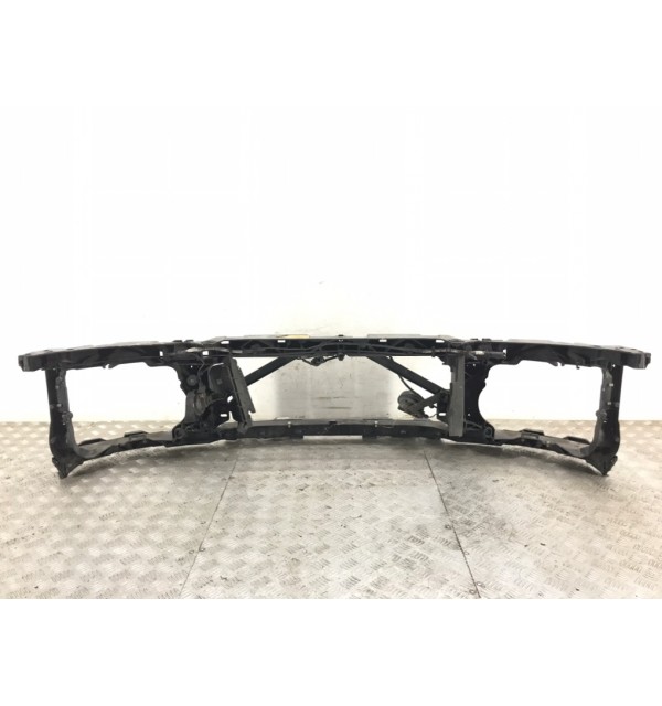 Панель передняя (телевизор) бу для Land Rover Discovery 3 2.7 TD,  2005 г.