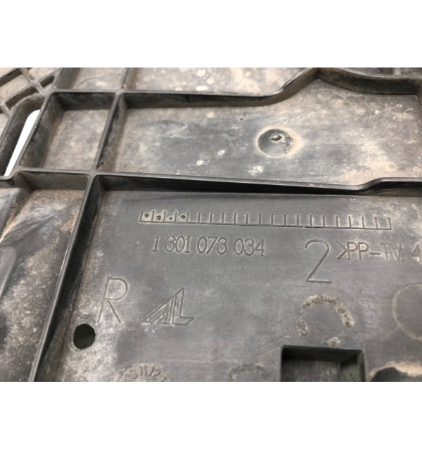 Крепление фары правой бу для Audi A4 B8 2.0 TDi,  2008 г.