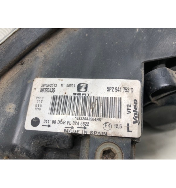 Фара левая бу для Seat Leon  1.6 TDi,  2012 г.