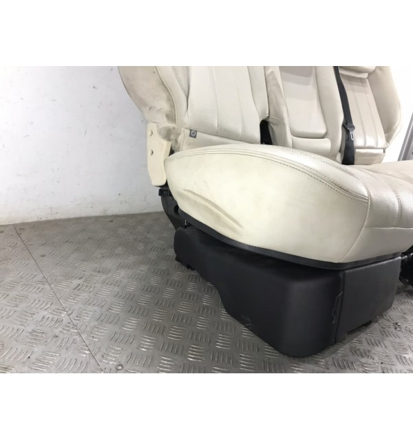Салон (комплект сидений) бу для Land Rover Range Rover Sport  3.0 TD,  2009 г.
